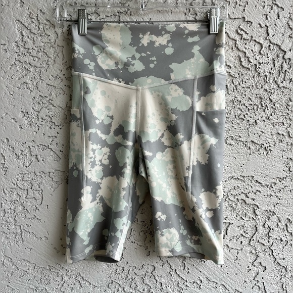 THE NORTH FACE Light Camouflage Fitted Biker Shorts with Pockets Women’s Medium - Picture 2 of 14